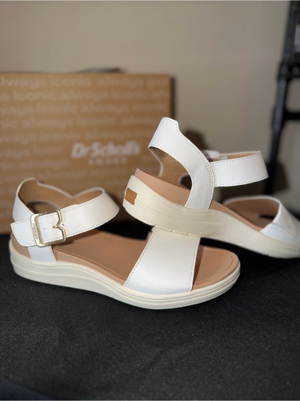 Dr. Scholl’s 🤍 (Comfort!!) “Time Off” Platform Buckle Sandals